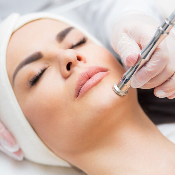 Microdermabrasion Treatment | CM DermaBeauté